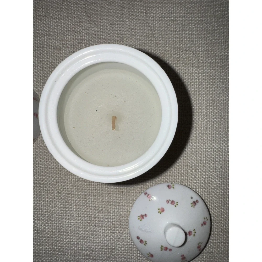 Set Of 2 Candle In Porcelain Jar w/Lid I.W. Rice & Co.‎ Inc. Import Vintage